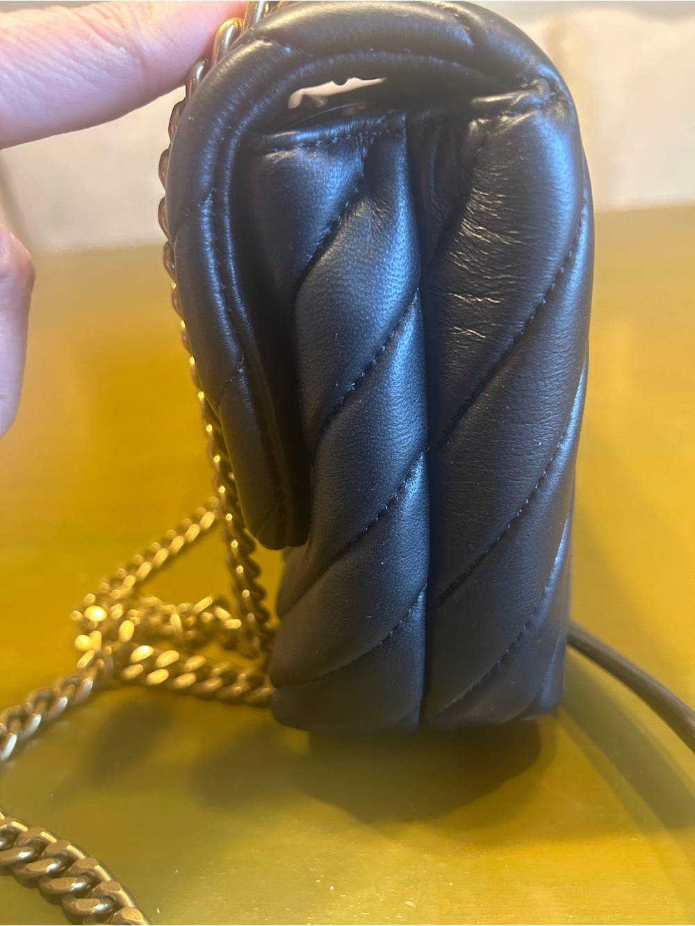 Quince Black Quilted convertible Crossbody Bag with Gold Chain - Picture 4 of 14